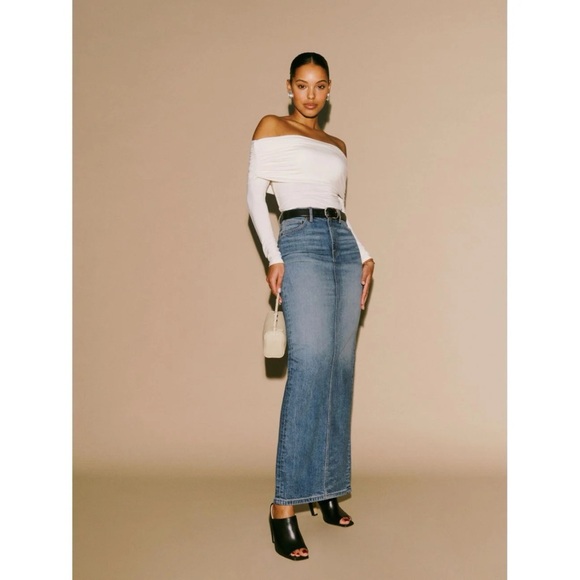 Reformation Dresses & Skirts - REFORMATION DARIA HIGH RISE DENIM SKIRT $188 IN STORES 💟